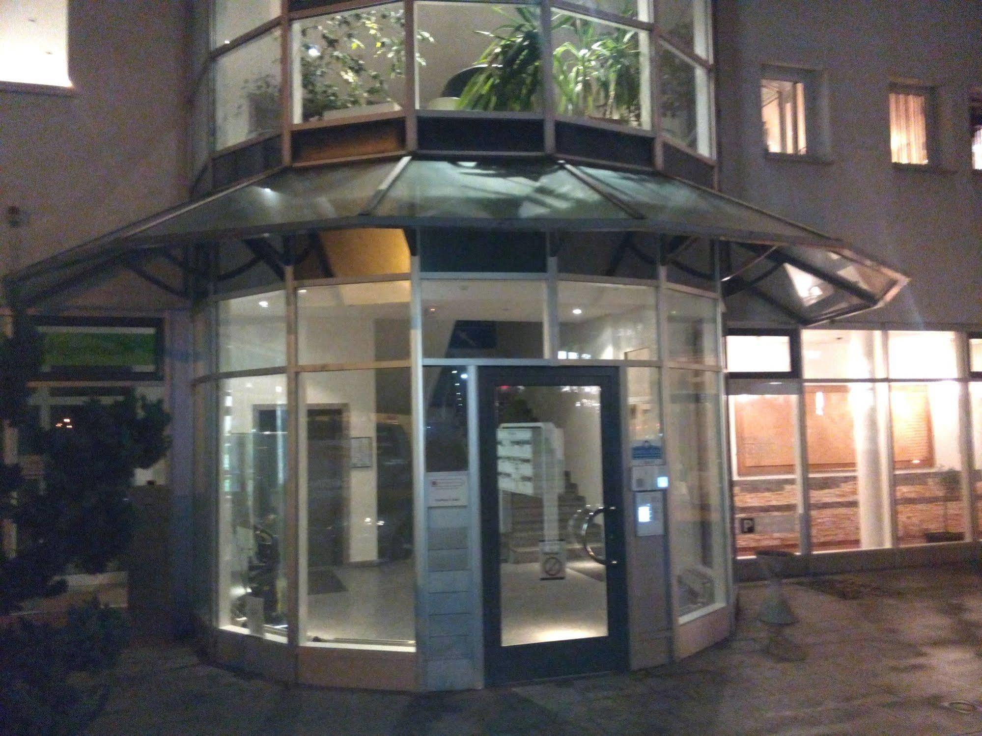 中央温嫩登酒店 温南登 外观 照片